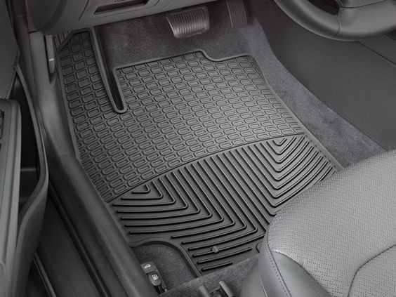 How to clean your car floor mats (rubber edition).